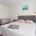M Podstrana-private Pool 30 M2 Apartman