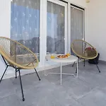 M Podstrana-private Pool 30 M2