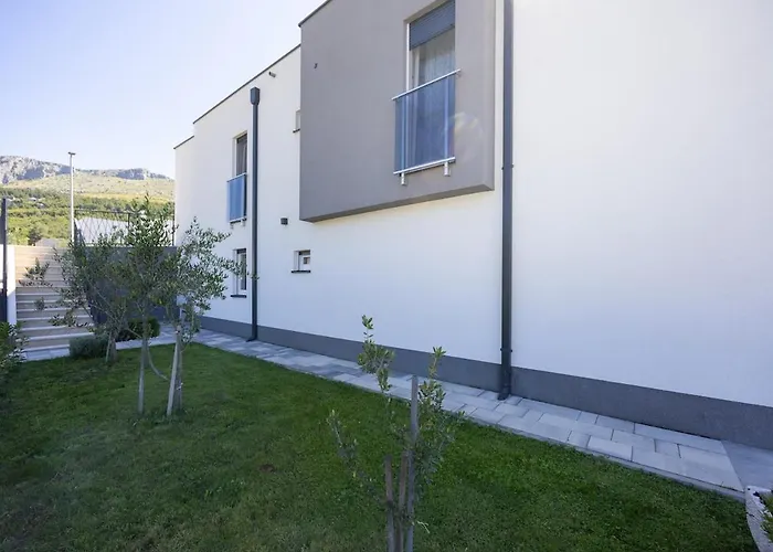 M Podstrana-private Pool 30 M2 アパート *