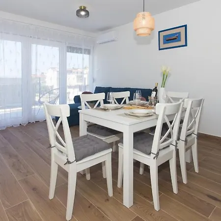 M Podstrana-private Pool 30 M2 Apartment *