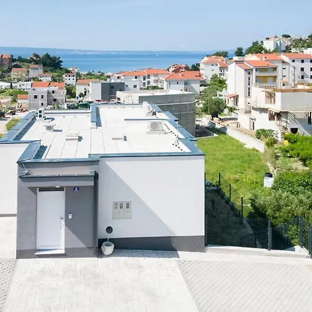 M Podstrana-private Pool 30 M2 Apartamento *