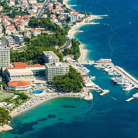 Apartman Luxury 3-bedroom With Private Pool & Sea View Near Split *